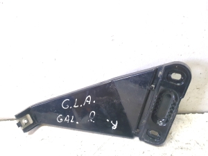 Rear bumper bracket - A1568850814