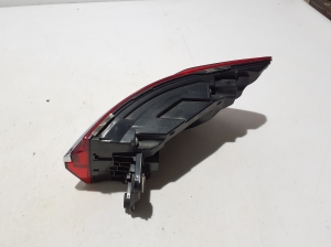 AUDI A6 C8 (2018–2025) Eckleuchte hinten 4K5945091 - 6