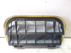 Grille d’aération d’aile arrière - A1698300342