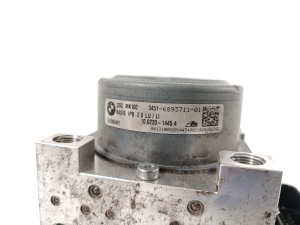 BMW 2 SERIES (F46) (2015–2026) ABS plokk 6893711 - 4