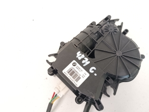 BMW 2 SERIES (F46) (2015–2026) Trunk lid lock 7348530 - 4