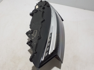 AUDI Q7 (2015–2026) Esituli 4M0941085D - 4