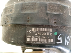 Mercedes Benz E-Class W207 (2009–2017) Brake booster A2074300130 - 4