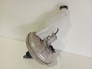 Mercedes Benz A-Class 176 (2012–2018) Brake booster A2464300330 - 5