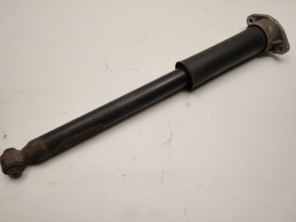 Mercedes Benz C-Class 205 (2014–2021) Tagumine amortisaator A2053207330 Mercedes Benz C-Class 205 (2014–2021) Tagumine amortisaator A2053207330