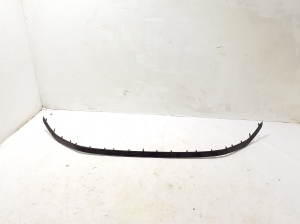 Front bumper trim strip - 4M8853765