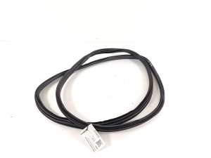   Tagumise küljeukse tihend uksel  - 7316818 