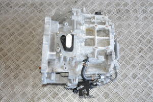 TOYOTA Yaris (2011–2020) Getriebe 1LM - 6