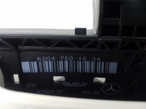Mercedes Benz A-Class 176 (2012–2018) Rear side door exterior handle and its parts - 2