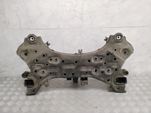   Front subframe  - 62401G7100 