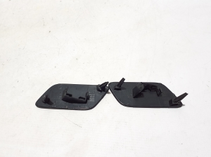 AUDI Q7 (2015–2026) Front bumper headlight washer cap 4M0807753B - 3