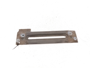 Sonstiger Halter - 7497302