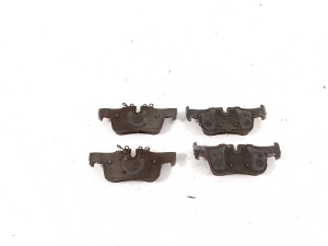 BMW 2 SERIES (F46) (2015–2026) Tagumised piduriklotsid 8867488 - 4