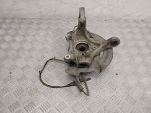 Hyundai IONIQ (2016–2026) Front wheel hub - 3