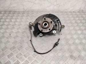 Front wheel hub