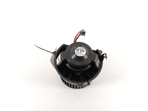 BMW 2 SERIES (F46) (2015–2026) Salongi puhuri mootor 9297752 - 3
