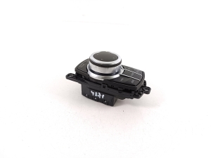 BMW 2 SERIES (F46) (2015–2026) Display switch 9490067 - 3