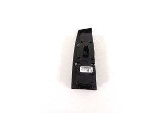 BMW 2 SERIES (F46) (2015–2026) Front door glass switch 9362116 - 2