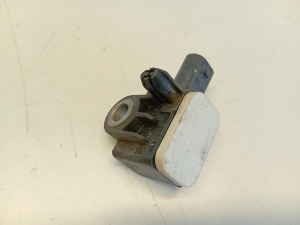 Mercedes Benz A-Class 176 (2012–2018) Airbag sensor A1668210151 - 2