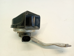 Mercedes Benz A-Class 176 (2012–2018) Hupe A046522 - 4