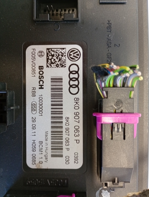 AUDI Q5 (2008–2017) Control unit 8K0907063P - 3