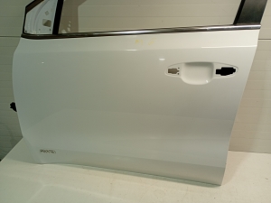 Kia Sportage (2010–2016) Front door - 6