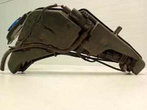 AUDI Q5 (2008–2017) Front washer fluid reservoir 8R0955453 - 2