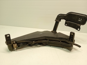 AUDI Q5 (2008–2017) Front washer fluid reservoir 8R0955453 - 3