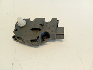 AUDI Q5 (2008–2017) Heater flap actuator 410475520 - 2