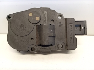 AUDI Q5 (2008–2017) Heater flap actuator 410475520 - 2