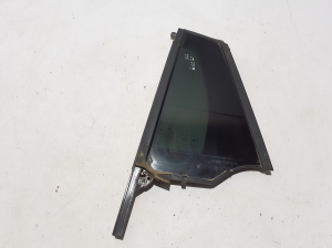   Rear door quarter glass  - A2477301702 