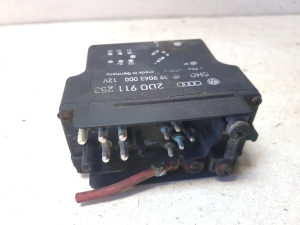 Glow plug relay - 2D0911253