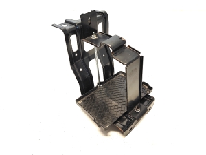 Tesla Model S S (2012–2026) Battery holder 1028668-00-C - 3