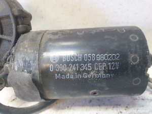 Volkswagen LT II (1996–2006) Scheibenwischermotor vorne 0390241345 - 2