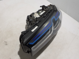 BMW 5 SERIES G30 (2016–2026) Esituli 8082661 - 4