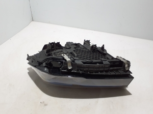 BMW 5 SERIES G30 (2016–2026) Esituli 8082661 - 5