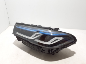 BMW 5 SERIES G30 (2016–2026) Esituli 8082661 - 8