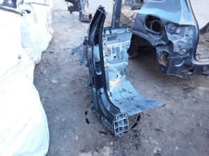 VOLVO EX30 I (2023–2026) Eesmine tugijalg 80008906 - 2