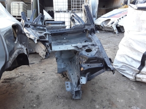 VOLVO EX30 I (2023–2026) Eesmine tugijalg 80008906 - 3