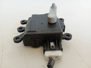 Mazda CX-5 (2017–2026) Heater flap actuator 2131C - 2