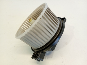 Mazda CX-5 (2017–2026) Heater blower motor HB111GMK9 - 3
