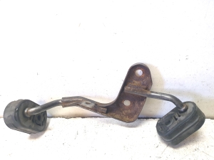 Mercedes Benz E-Class W212 (2009–2015) Schalldämpferhalter A2044921941