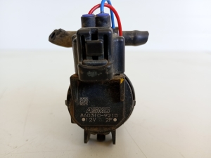 Mazda CX-5 (2017–2026) Front windshield washer pump 8603109210 - 2