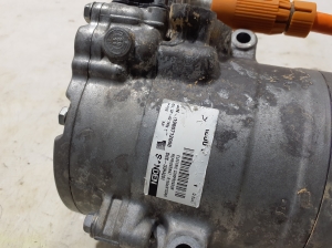 Mercedes Benz GLA-Class H247 (2019–2026) A/C compressor A0008302201 - 3