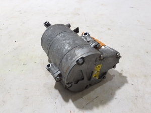 Mercedes Benz GLA-Class H247 (2019–2026) A/C compressor A0008302201 - 4