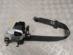   Rear seat belt  - 89820G2300 