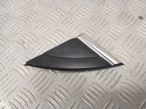   Mirror triangle trim  - 86180G2100 