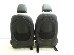 BMW 2 SERIES (F46) (2015–2026) Salons un tā detaļas - 8