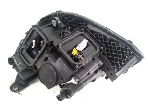 Mercedes Benz E-Class W213 (2017–2026) Scheinwerfer vorne A2139067606 - 2