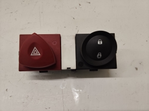 Hazard light switch - 8200095493